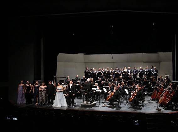 Regalan Gala de Ópera la OSSLA y Enrique Patrón de Rueda