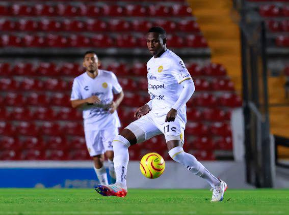 $!Leones Negros le da un zarpazo a Dorados en La Corregidora