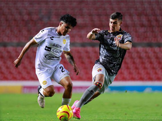 Leones Negros le da un zarpazo a Dorados en La Corregidora
