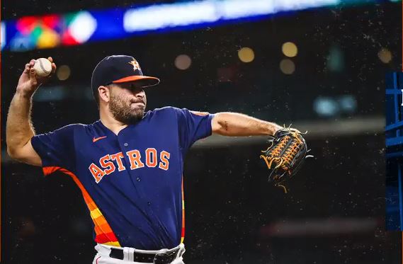 José Luis Urquidy dejó el juego empatado a dos. Foto: Twitter @Astros