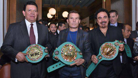 Valenzuela, Chávez y Sánchez, reunidos por Mauricio Sulaimán.