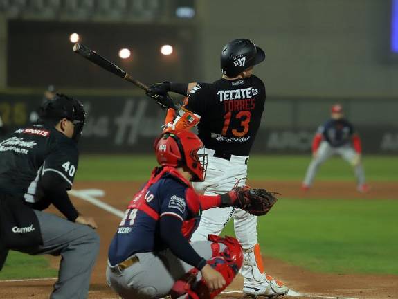 Nick Torres remolcó dos carreras y anotó en tres ocasiones para Naranjeros.