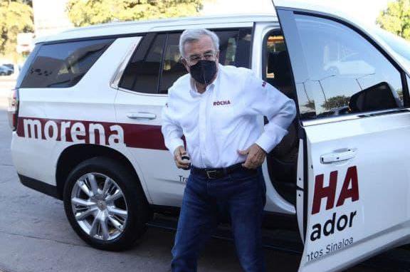 $!#SinaloaVerifica: Lo que se sabe de la camioneta de lujo que usa Rocha Moya y que denunció su rival del PRI en el debate
