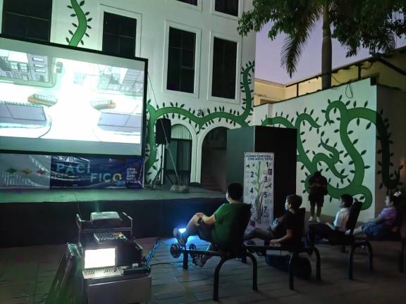 Realizan función de cine sustentable
