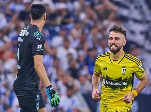 Columbus Crew también ganó de visita.