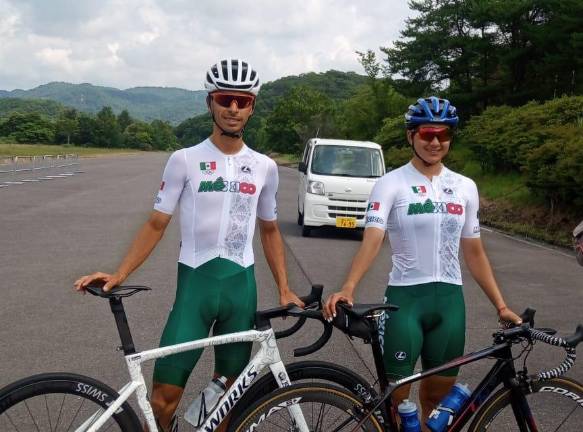 Eder Frayre y Yareli Salazar entrenan en Hiroshima.