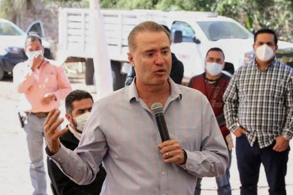 La mejor vacuna es cuidarse, dice Gobernador; insiste en regreso a las aulas
