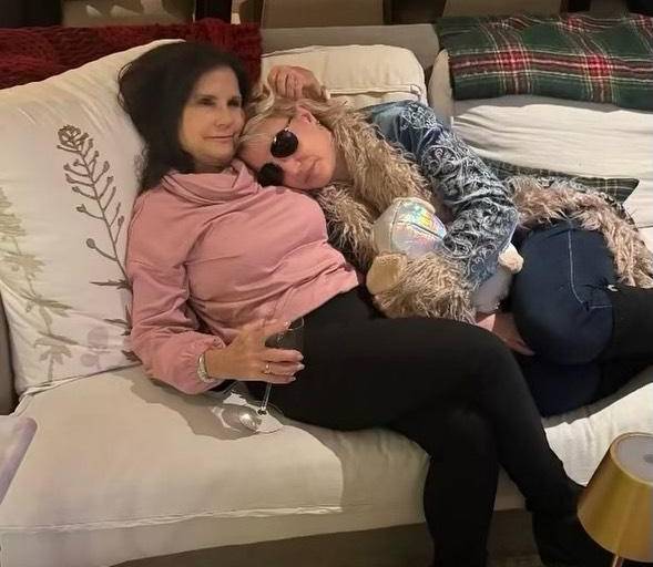 Britney Spears celebró su cumpleaños 42 con su mamá