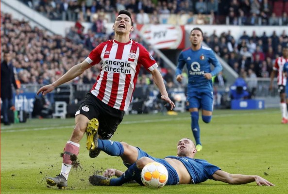 Hirving Lozano llega a 14 goles en la Eredivisie. (Foto: @PSV)