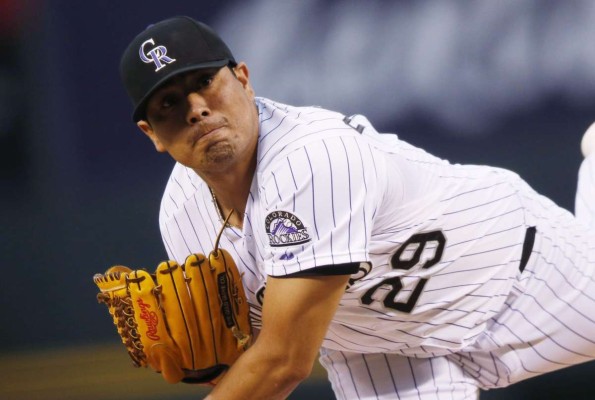De La Rosa alcanzó las 91 mph con su recta.