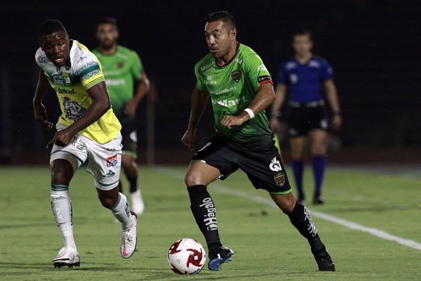Marco Fabián debuta con FC Juárez.