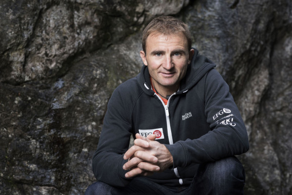 Muere el escalador suizo Ueli Steck cerca del Everest