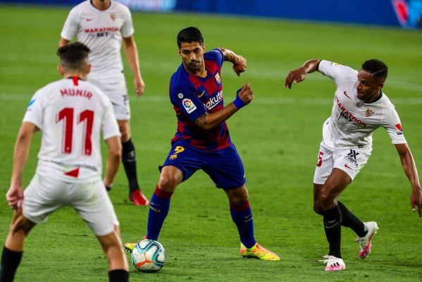 Barcelona no pasa del empate ante el Sevilla y le abre la puerta al Madrid