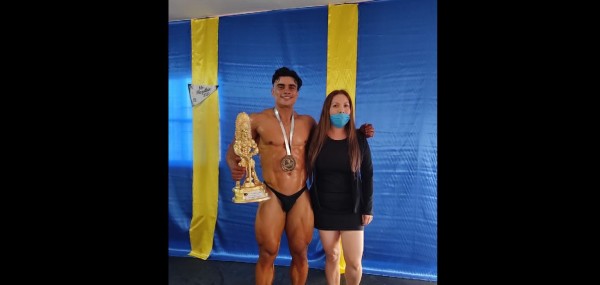 Mazatleco Gilberto Sánchez es Campeón Absoluto en Mr. Sinaloa y Mr. Mazatlán 2020
