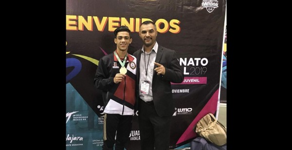 El guasavense Kevin Topete gana en menos de 48 kilos.