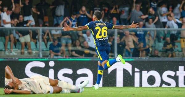 Cyril Ngongemarca el segundo gol por los locales.
