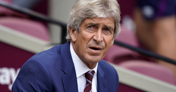 El entrenador chileno Manuel Pellegrini firma contrato con el Betis; dirigirá al club hasta 2023
