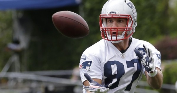 Rob Gronkowski se une a un cuerpo de receptores de Tampa Bay que incluye a Mike Evans, Chris Godwin y el también tight end O.J. Howard.
