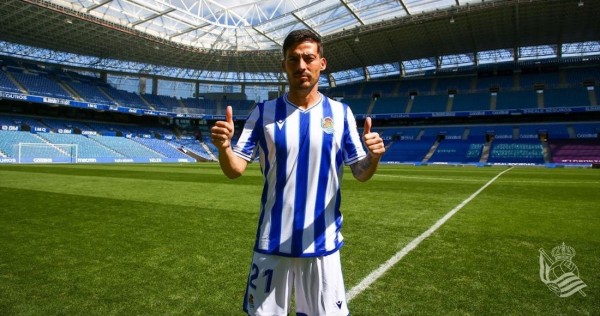 El futbolista canario llegó procedente del Manchester City. (Twitter @RealSociedad)