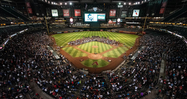 Noche récord en el festejo del 75 aniversario en Arizona