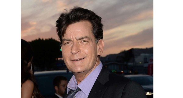 Charlie Sheen es portador de VIH.