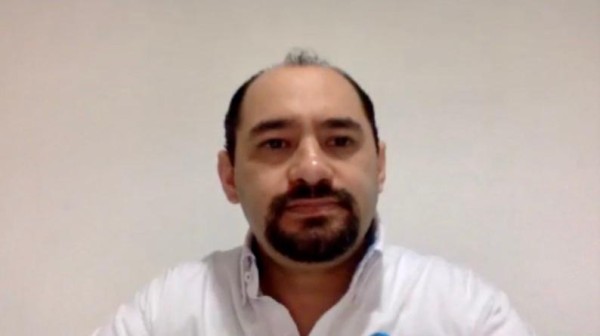 Carlos Castaños, dipugado federal.