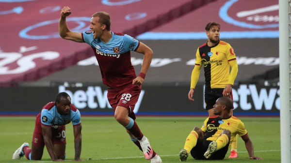 Tomas Soucek festeja su gol. (Fotos: Cortesía Premier League)