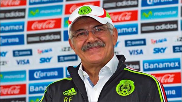 Confirman a El Tuca como timonel interino del TRI