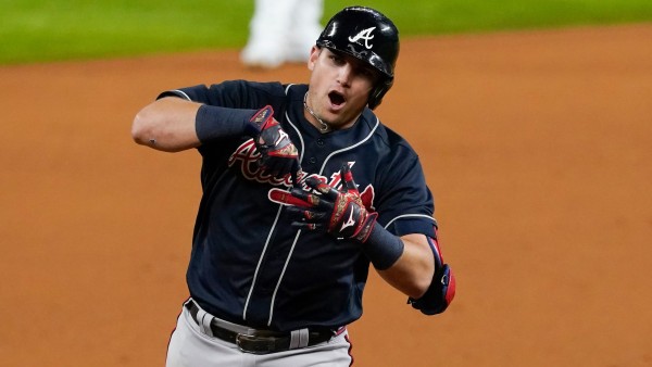 Bravos de Atlanta reaccionan y hunden a Dodgers de Los Ángeles en el J1