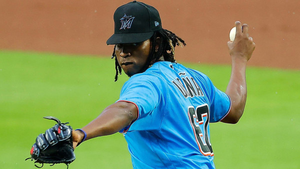 José Ureña es el lanzador más experimentado de la joven rotación de los Marlins.