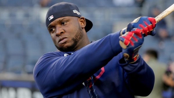 Miguel Sanó podría no iniciar la temporada.