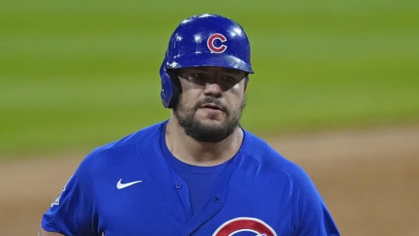 Kyle Schwarber pacta con los Nacionales de Washington