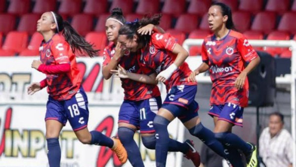 Jesús Martínez paga sueldos de jugadoras de Veracruz