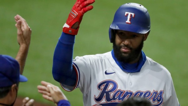 Danny Santana es operado; futuro incierto