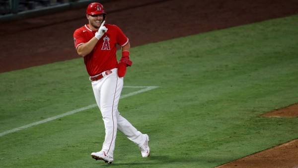 Jugaré en 2020, asegura Mike Trout