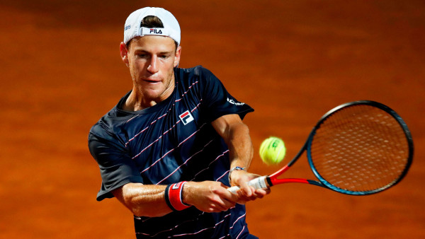 Diego Schwartzman se impone en dos sets. Fotos: Twitter @ATPTour_Es