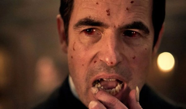 La serie Drácula es protagonizada por el actor Claes Bang.