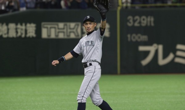 Ichiro Suzuki cuelga el guante.
