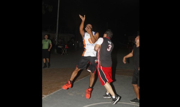Triunfo foráneo en el Torneo Veteranos de Baloncesto Municipal