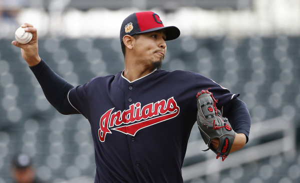 Carlos Carrasco es vapuleado pero se enfoca en la campaña