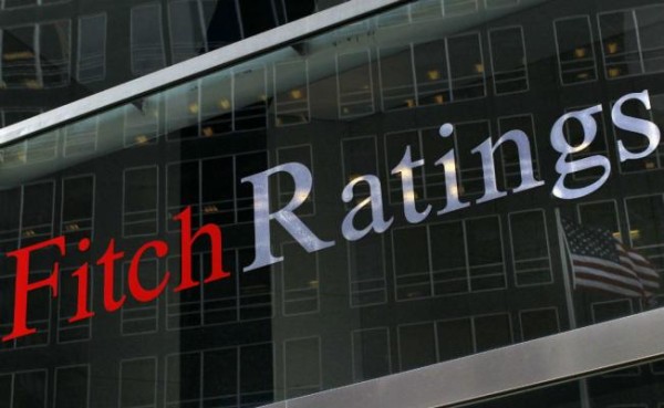 Calificadora Fitch cambia a negativo panorama crediticio de México