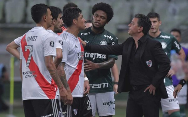 River no pudo montar una hazaña histórica en una noche emocionante ante Palmeiras.