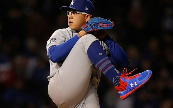 Julio Urías lanzó tres entradas en relevo.