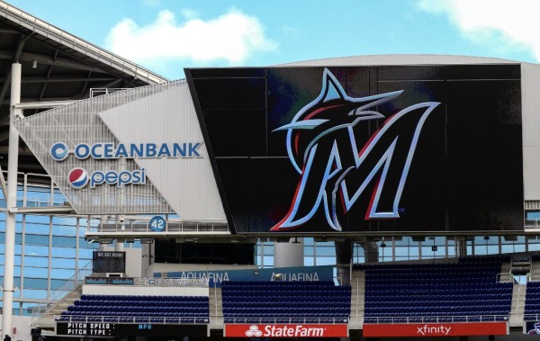 Duelos Marlins-Orioles y Filis-Yanquis son suspendidos por coronavirus