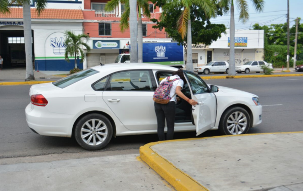 Dan luz verde a plataformas digitales para dar servicio de transporte en Quintana Roo