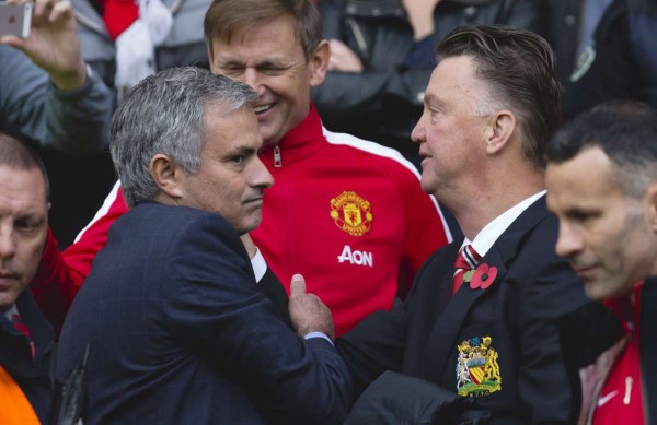 United firma a Mourinho como técnico por tres temporadas