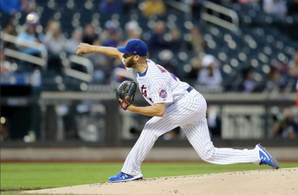Zack Wheeler da jonrón y poncha a 11 en victoria de Mets