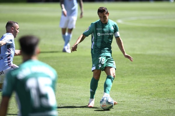 Araujo y Guardado son titulares en empate entre Celta y Betis