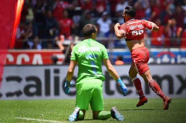 Toluca vence por 3-2 al América en buen duelo.