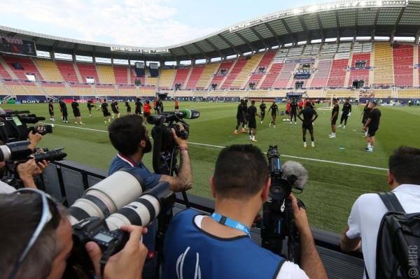 Real Madrid y Manchester United ‘descorchan’ el futbol champagne